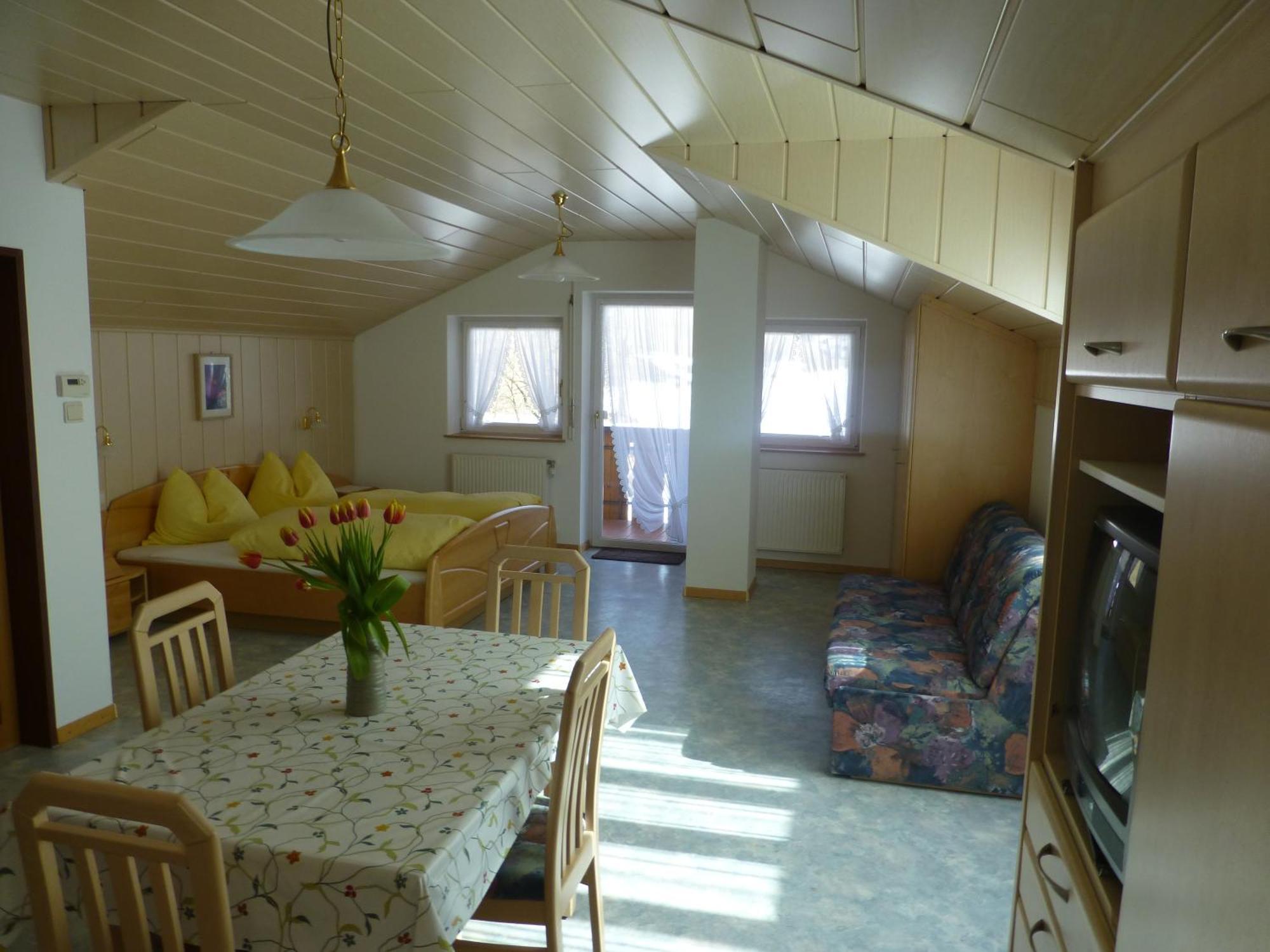 Garni Helfer Bed & Breakfast Dobbiaco Exterior photo